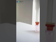 CE/Rohs Estándar de tapas redondas de botellas de perfumes Diseño de cabeza de caballo Estampado en caliente